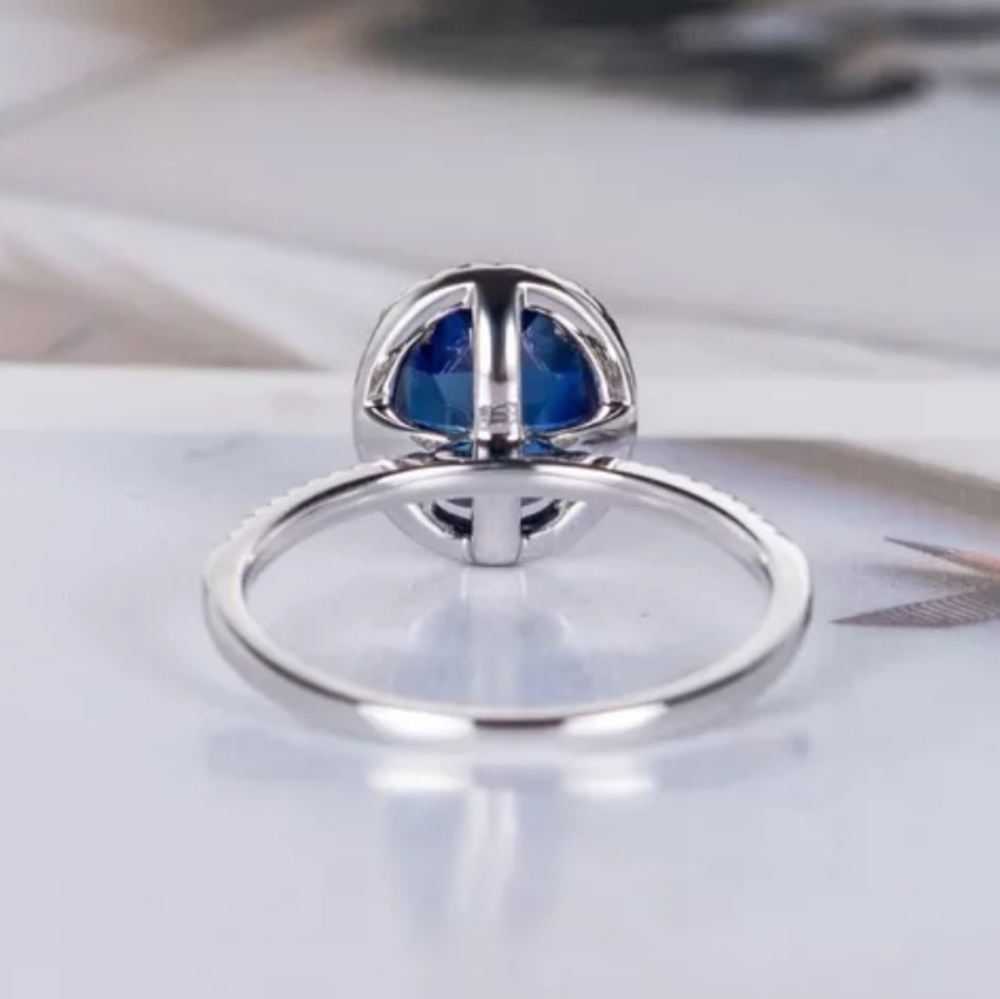 Simulated Blue Sapphire Ring - Picture 3 of 4